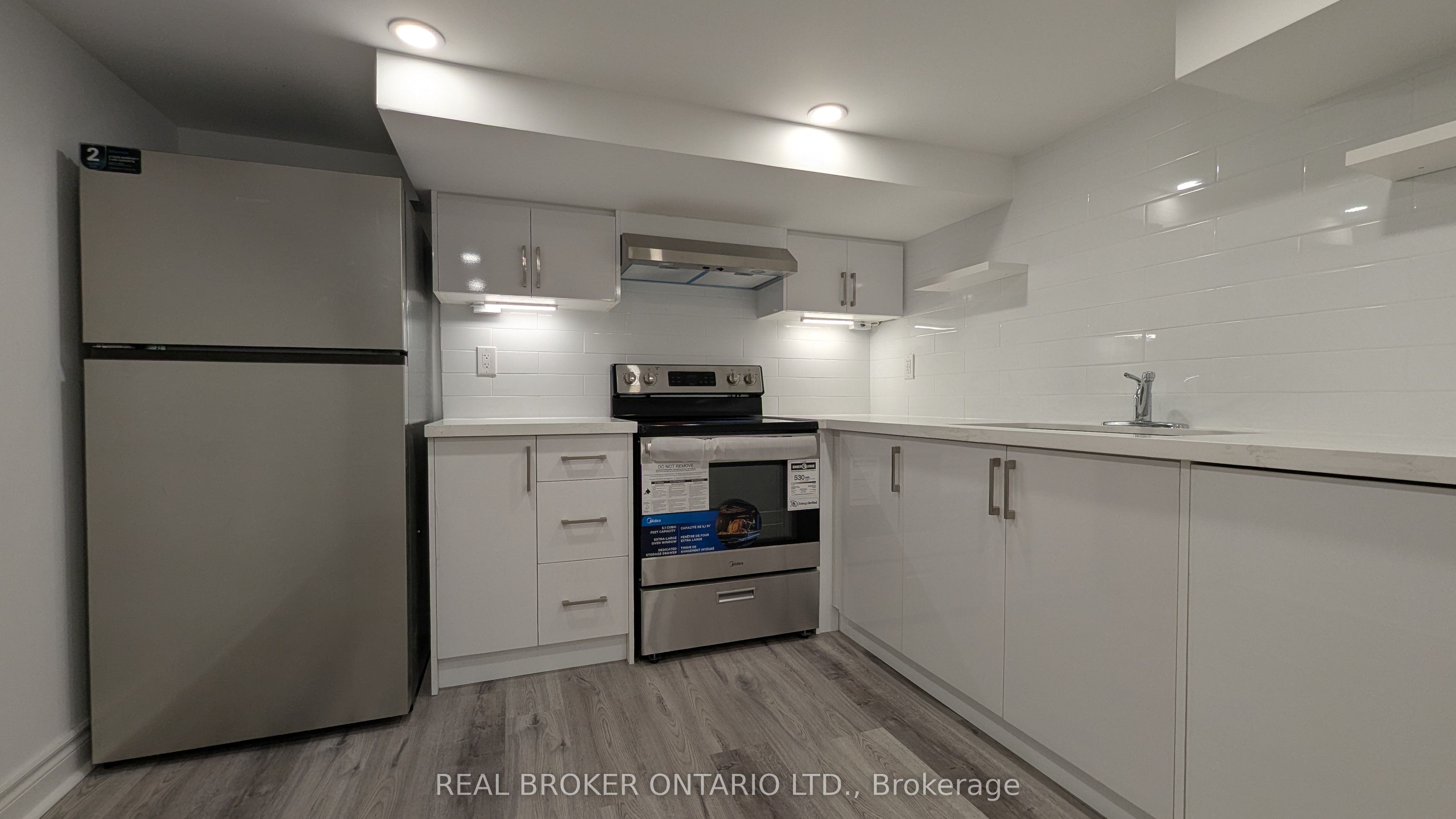 Unit Unit 4 - 1150 Woodbine Avenue, Toronto 2