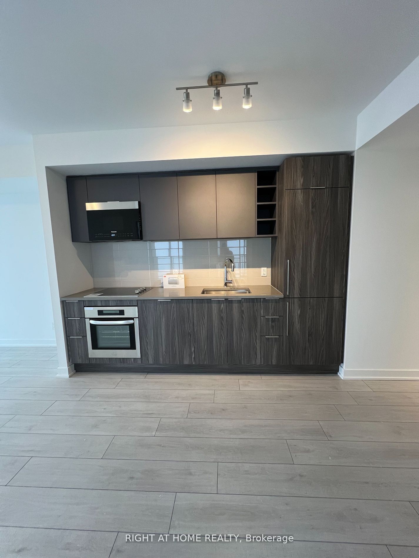 Unit 3105 - 2033 Kennedy Road, Scarborough 2