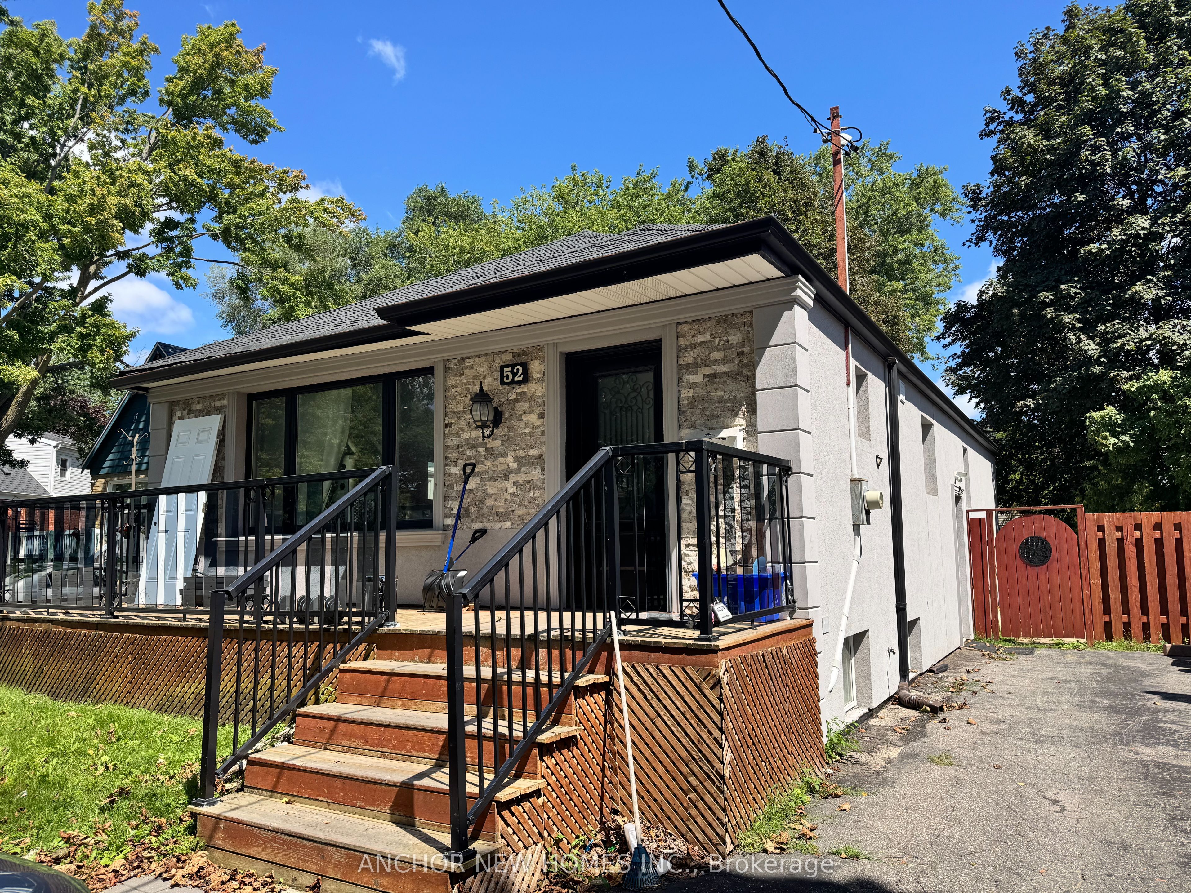 Unit Basement - 52 Leahann Drive, Scarborough 2