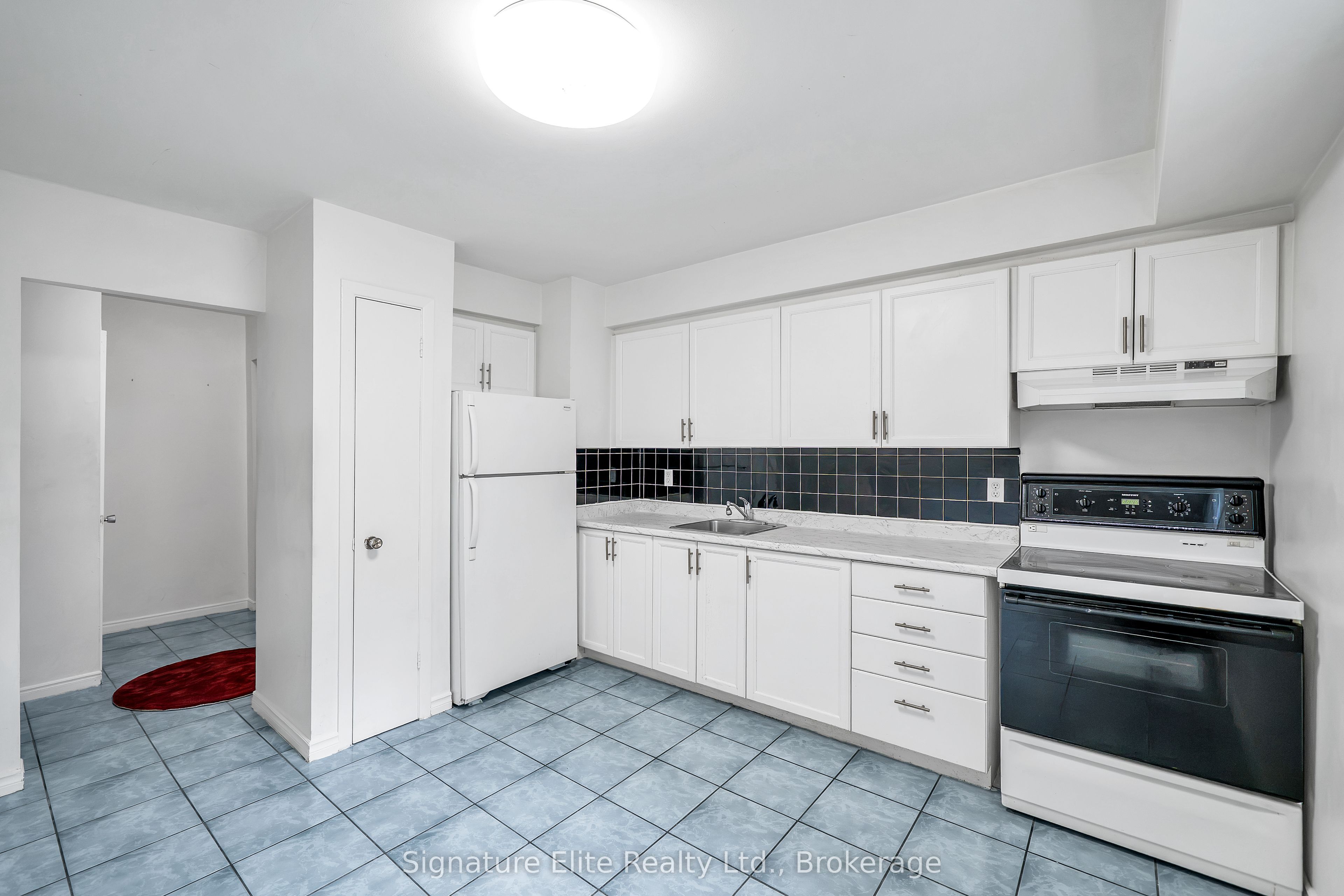 Unit 7 - 730 Cedar Street, Oshawa 2