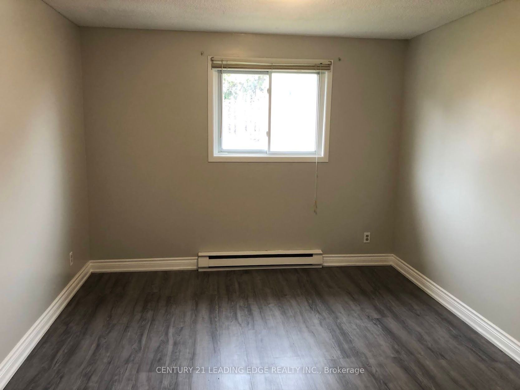 Unit 1 - 699 Attersley Drive, Oshawa 3