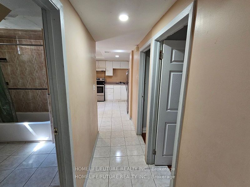 Unit Bsmt - 14 Griselda Crescent, Scarborough 5