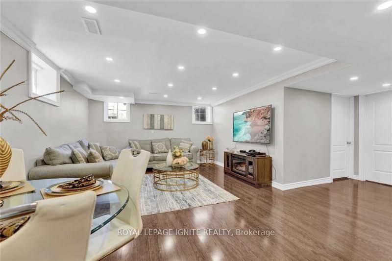 Unit Basement - 2420 Moonlight Crescent, Pickering 2