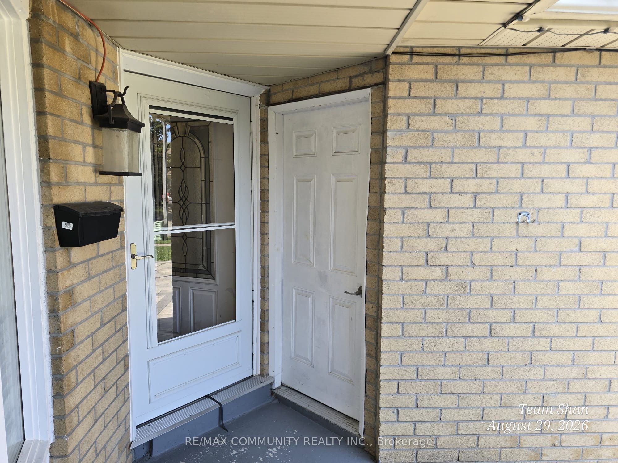Unit Main - 52 Noake Crescent, Ajax 4