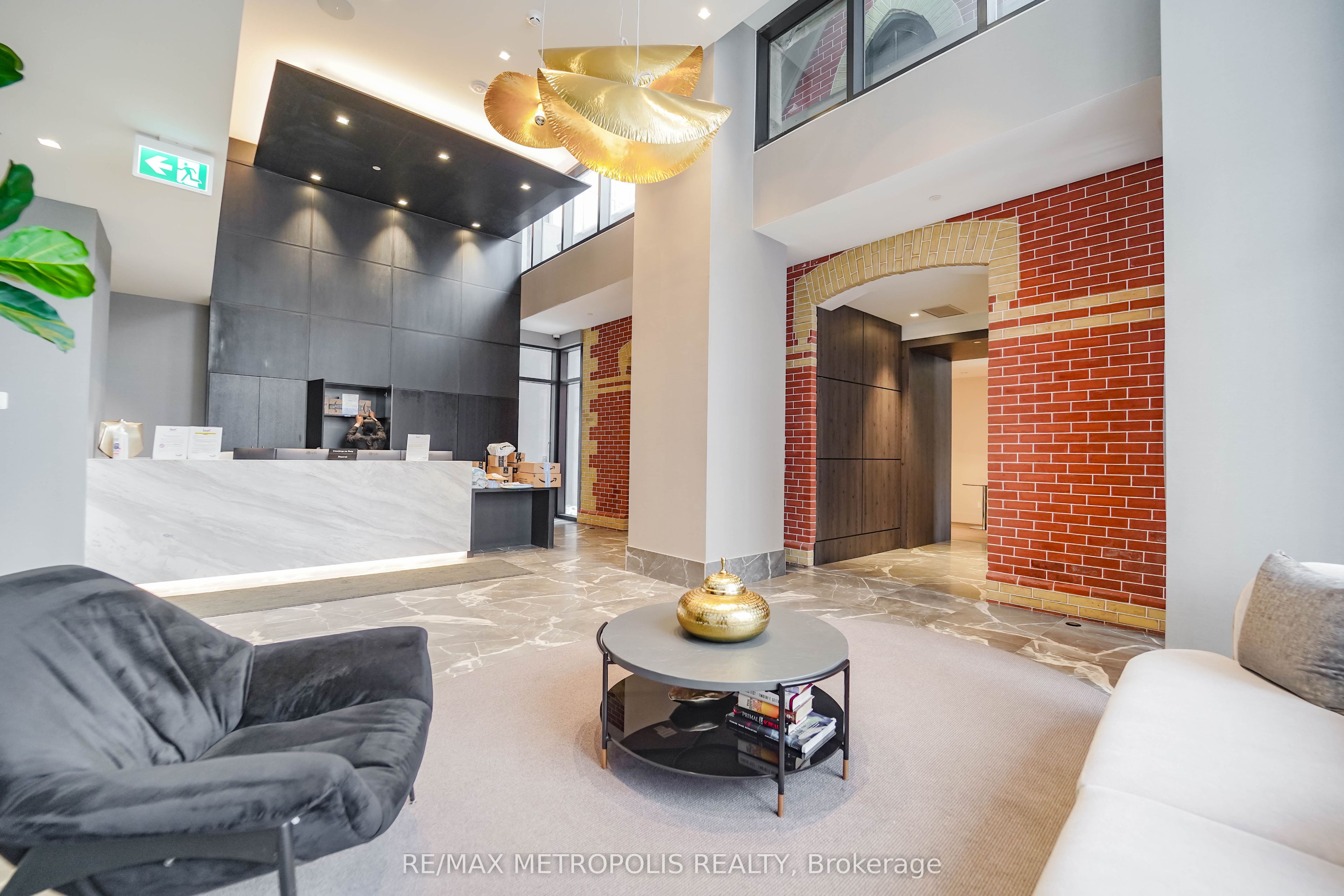 Unit 421 - 286 Main Street, Toronto 5