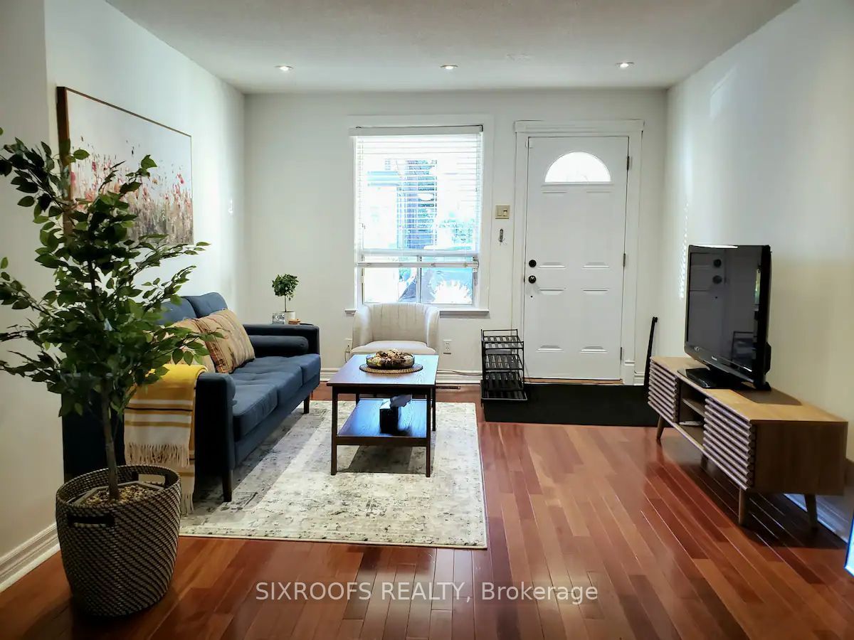 29 Dunkirk Road, Toronto 3