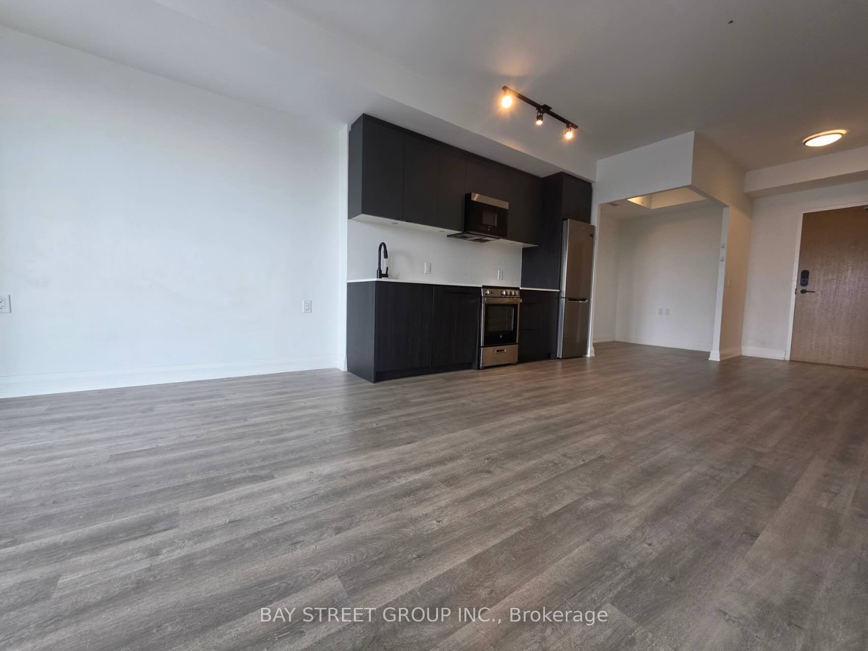 Unit 801 - 2369 Danforth Avenue, Toronto 4