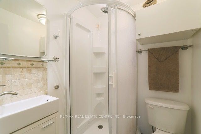 Unit Main Level Studio - 1 Hiawatha Road, Toronto 4