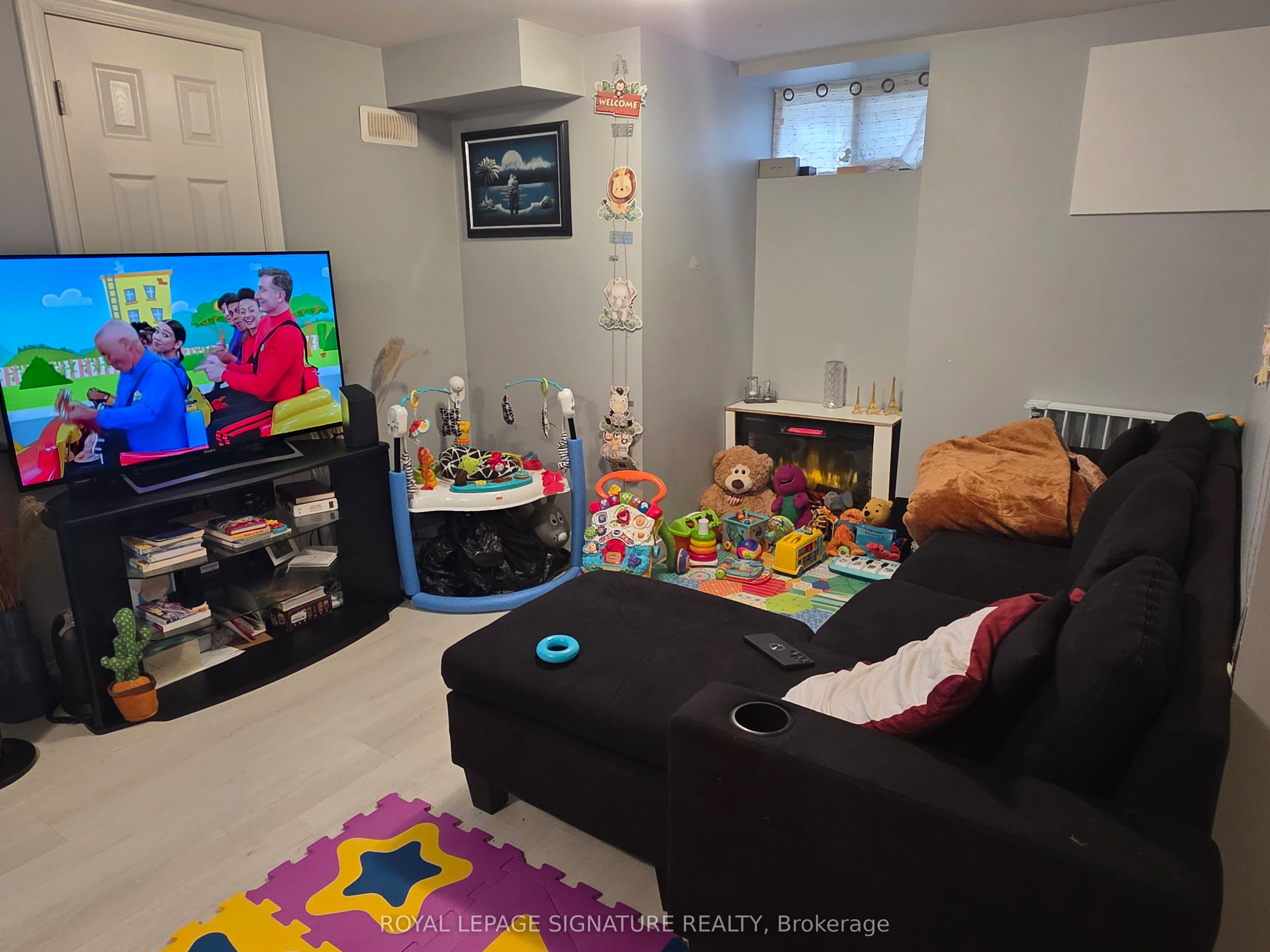 Unit Basement - 38 Glynn Road, Ajax 5