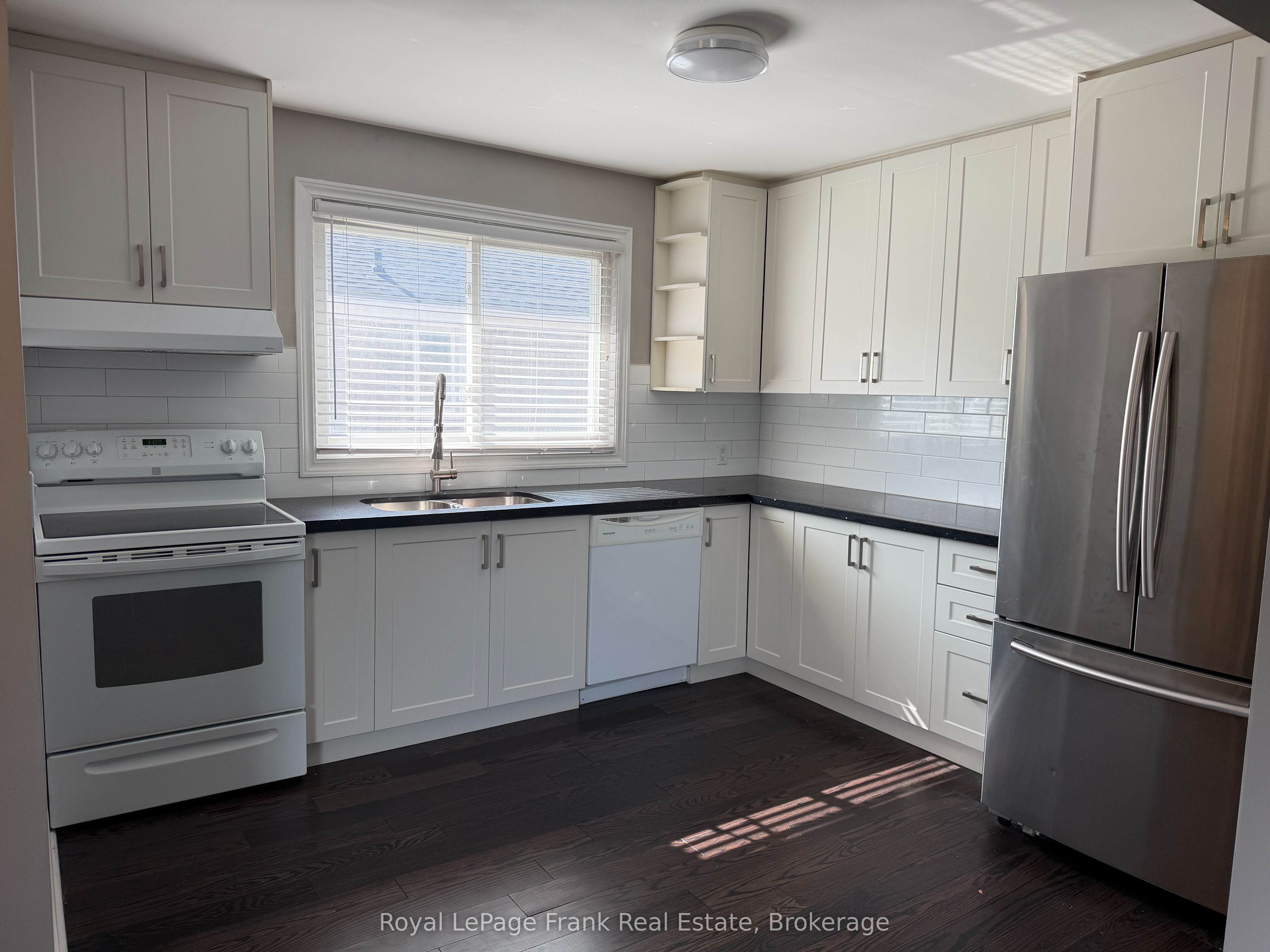 Unit Main - 278 Lasalle Avenue, Oshawa 3