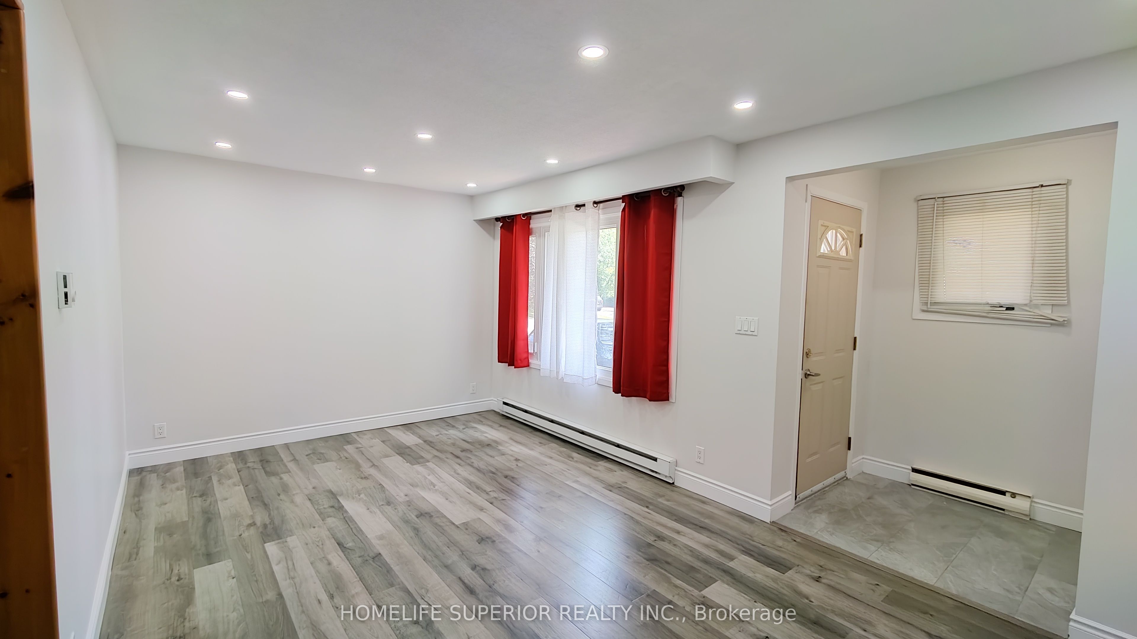 Unit Upper - 292 Brighton Court, Oshawa 4