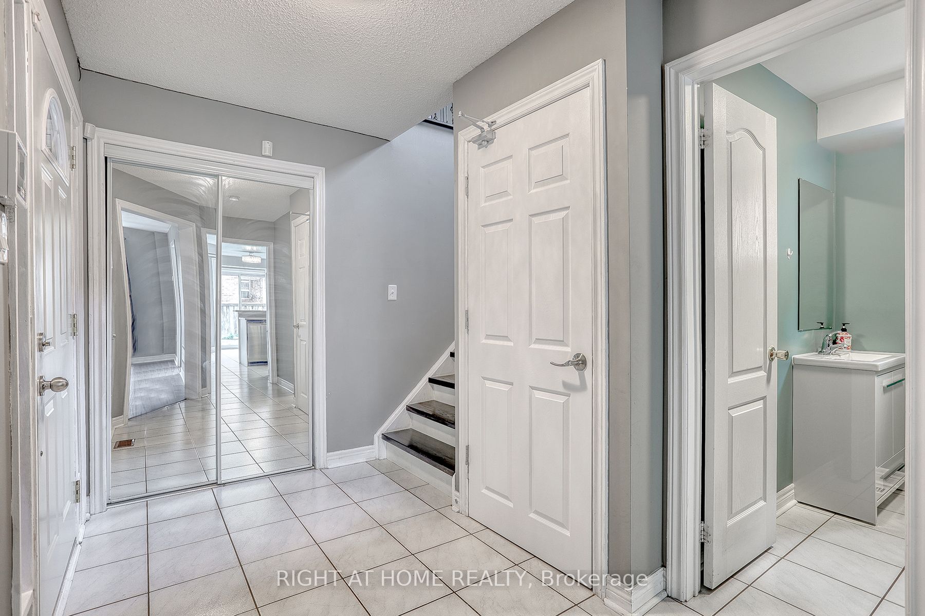 Unit UPPER - 37 Brockman Crescent, Ajax 5