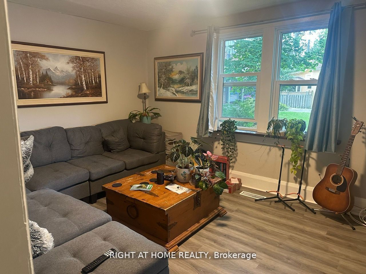 522 Kingston Road W, Ajax 4