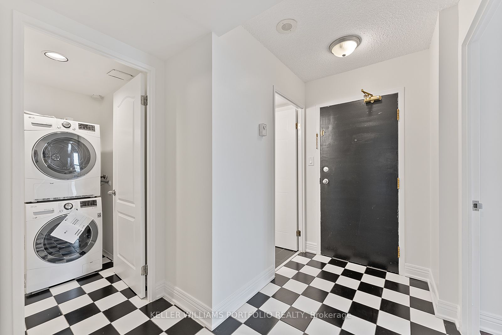 Unit 418 - 2550 Lawrence Avenue E, Scarborough 3