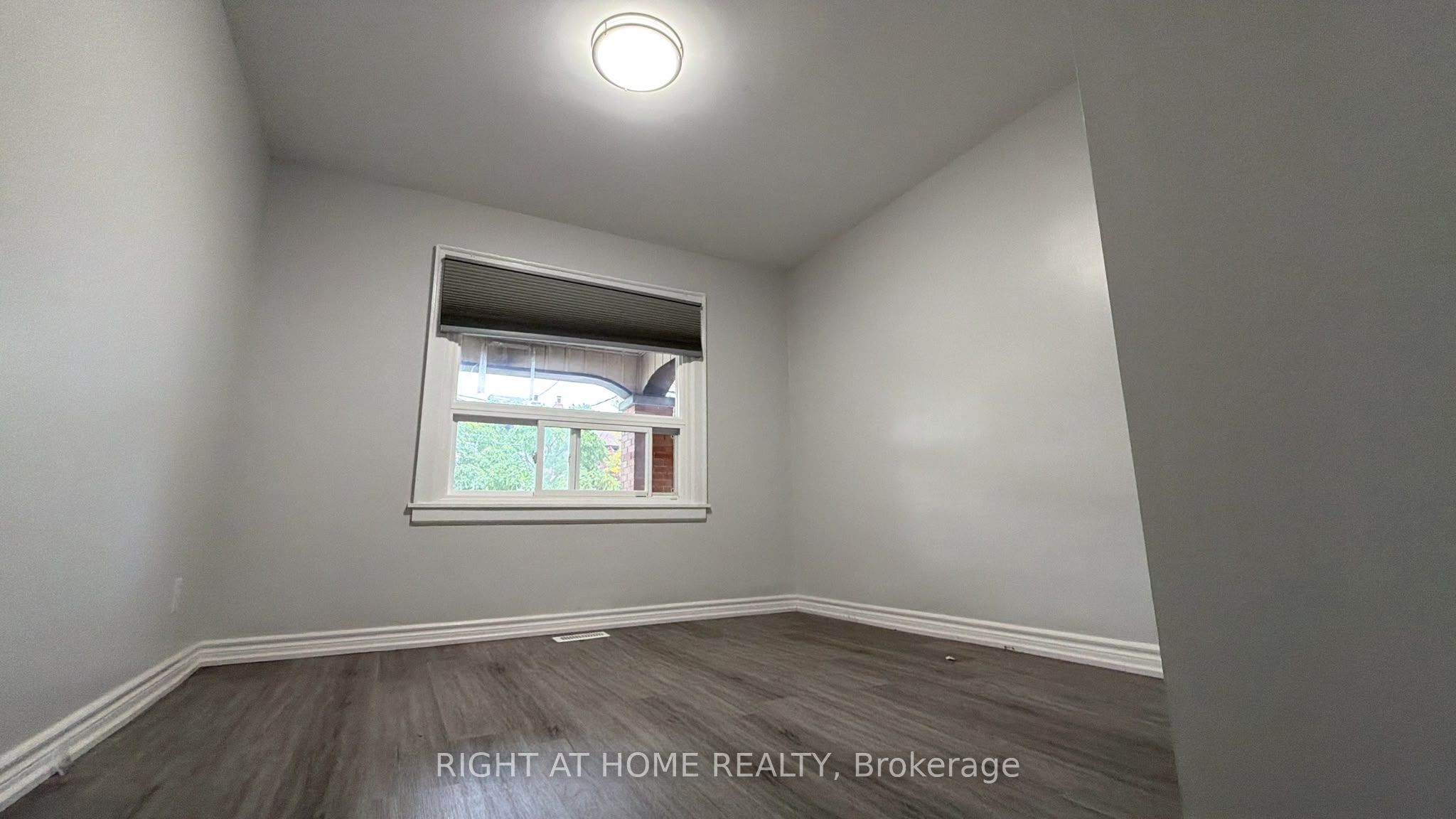 Unit Main - 408 Strathmore Boulevard, Toronto 3