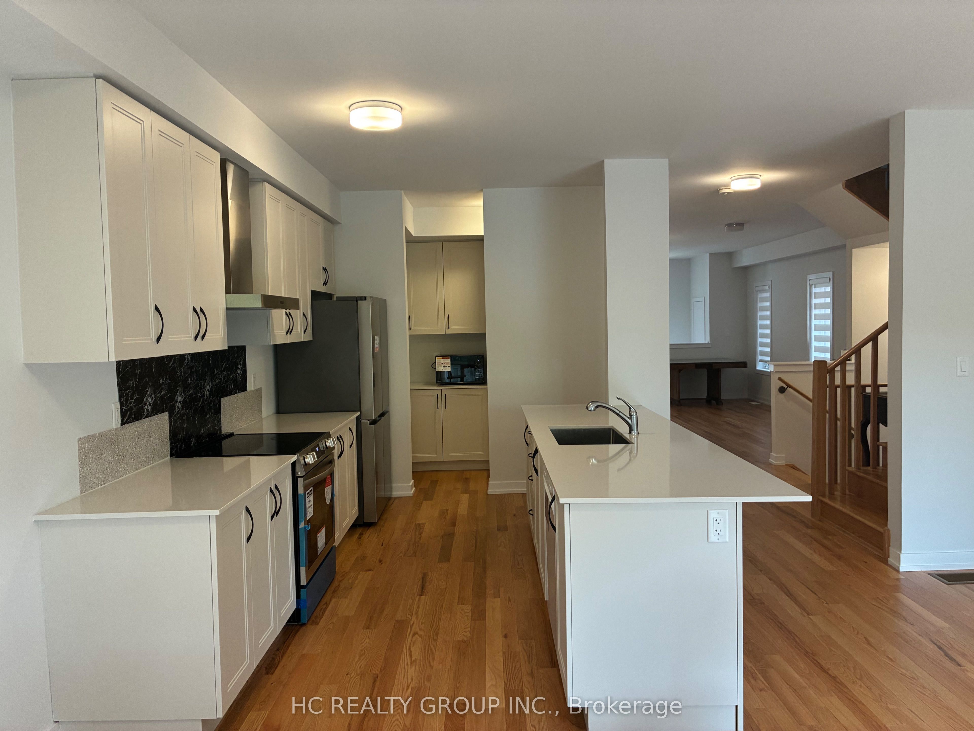 51 Danielle Moore Circle, Scarborough 4