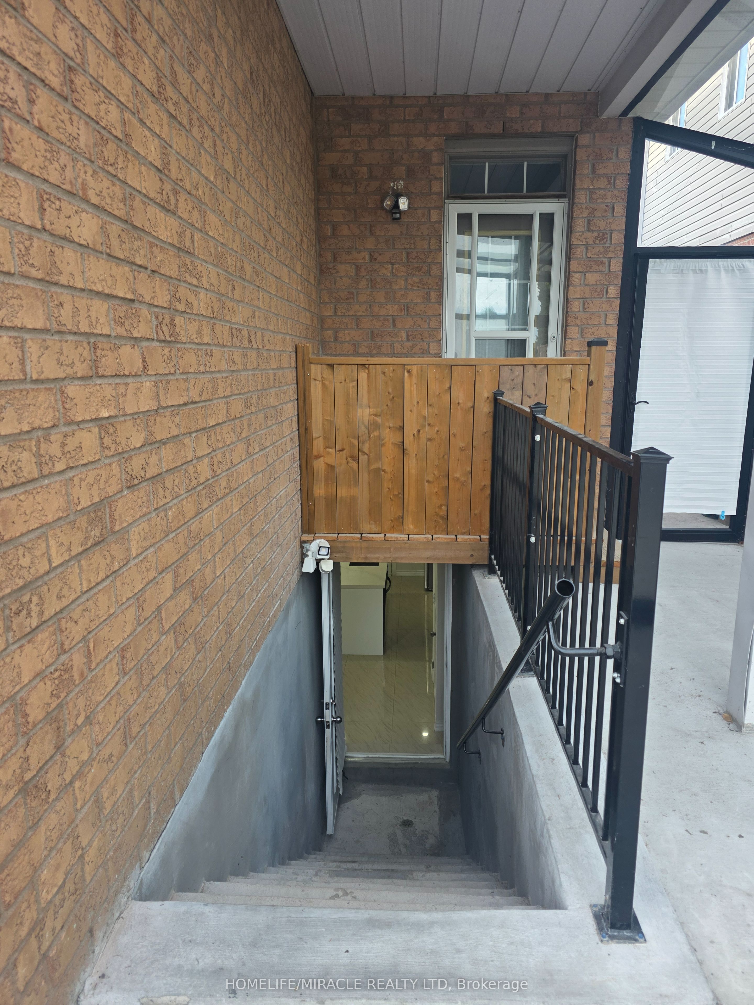 Unit BSMT - 1022 Glenbourne Drive, Oshawa 4