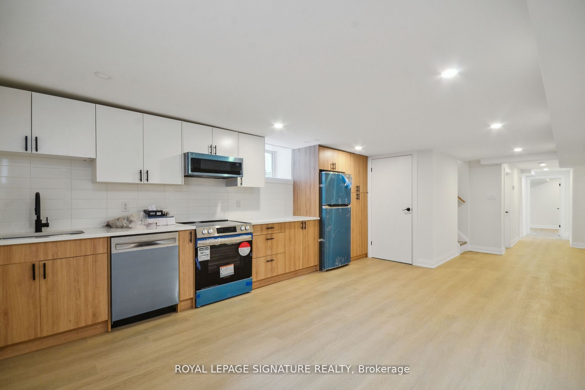 Unit Lower - 129 Kenilworth Avenue, Toronto 3