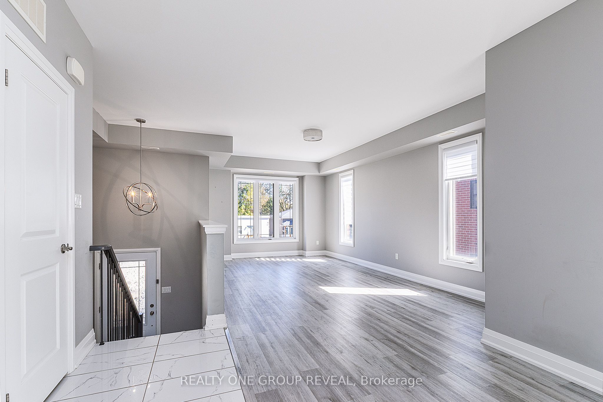 Unit 2 - 96 Cromwell Avenue, Oshawa 3
