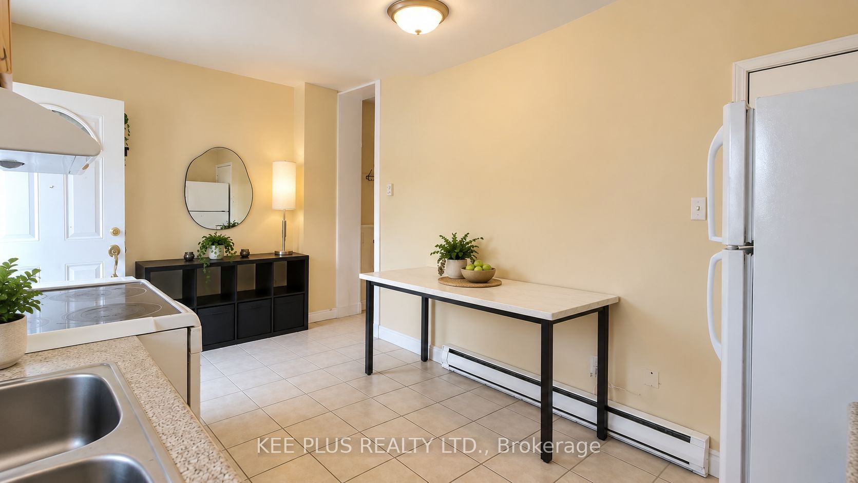 Unit 1 - 131 Chisholm Avenue, Toronto 4