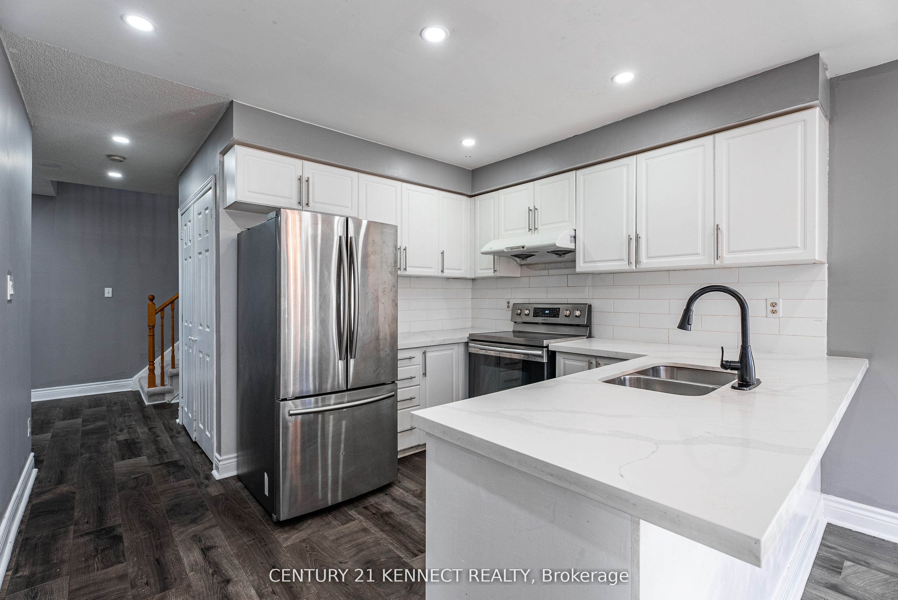 5 Knotty Pine Drive, Whitby 5