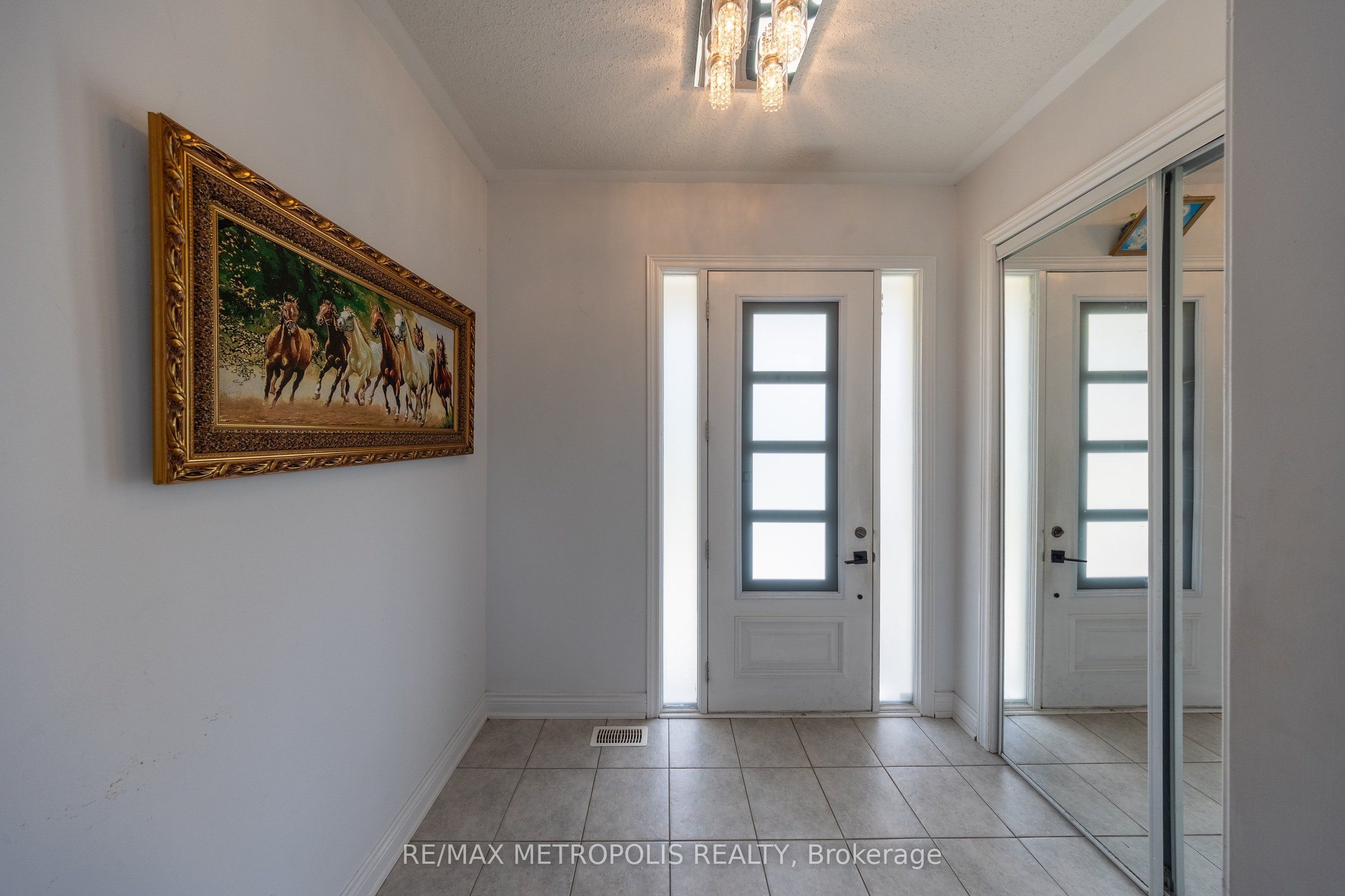 36 Michaelis Street, New Tecumseth 5