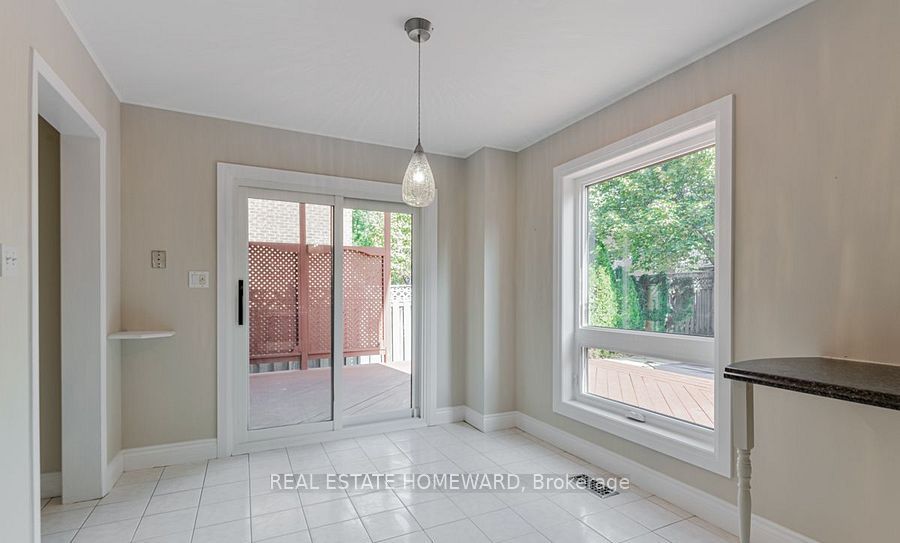 Unit Main2nd - 822 Firth Court, Newmarket 5