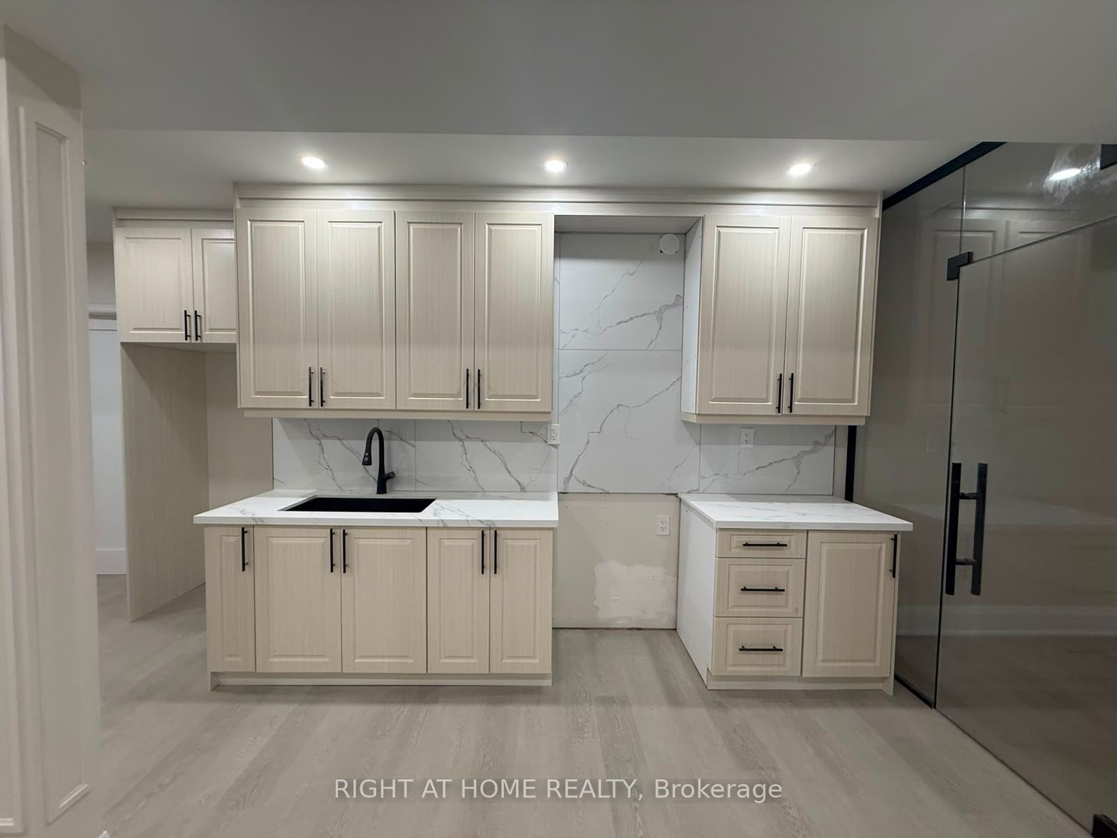 Unit A - 2 Chesney Crescent, Vaughan 2