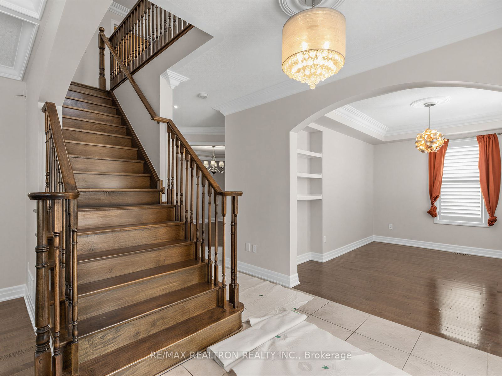 244 Cornell Park Avenue, Markham 4
