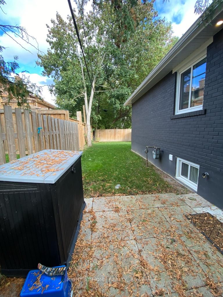 Unit Basemnt - 112 Walter Avenue, Newmarket 2