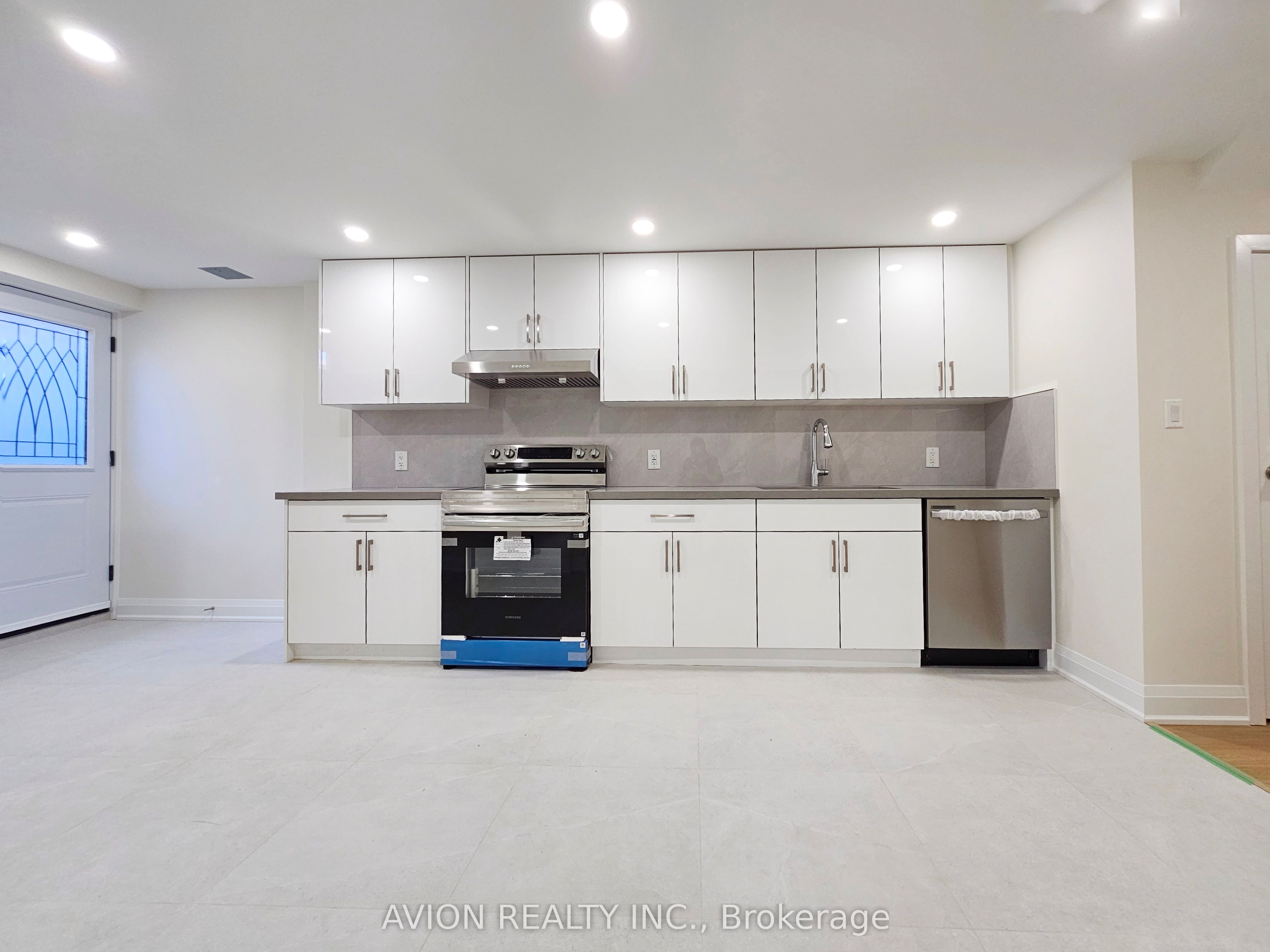 Unit BSMT - 6 Plantain Lane, Richmond Hill 4
