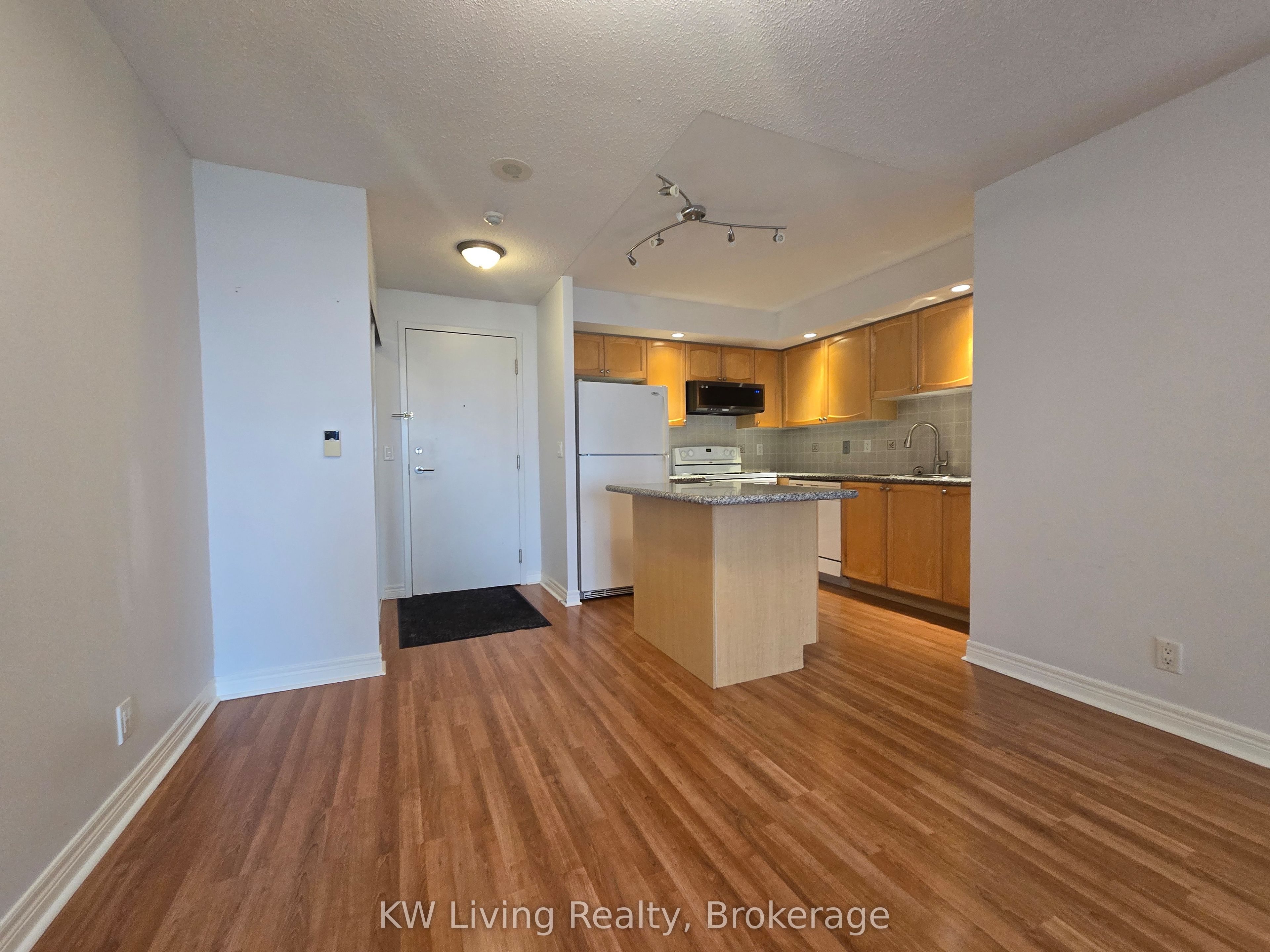 Unit 701 - 33 Cox Boulevard, Markham 3