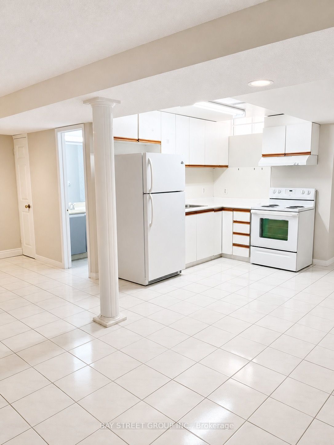 Unit BSMT - 21 Larratt Lane, Richmond Hill 4