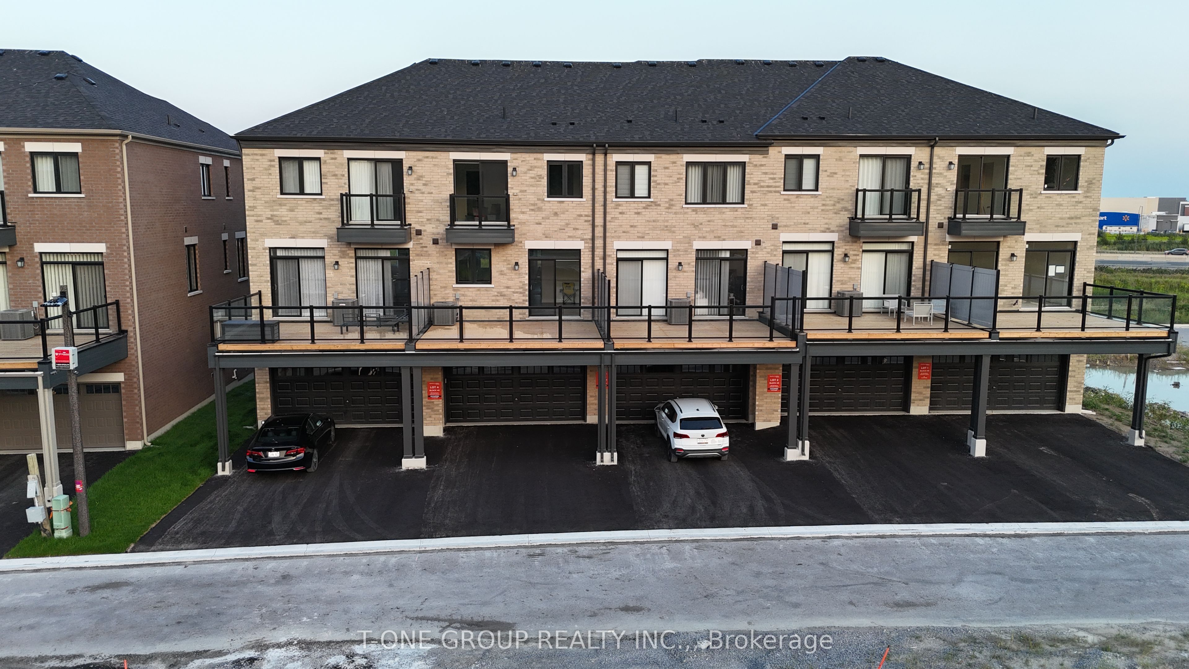 208 Markham Veterans Street, Markham 5
