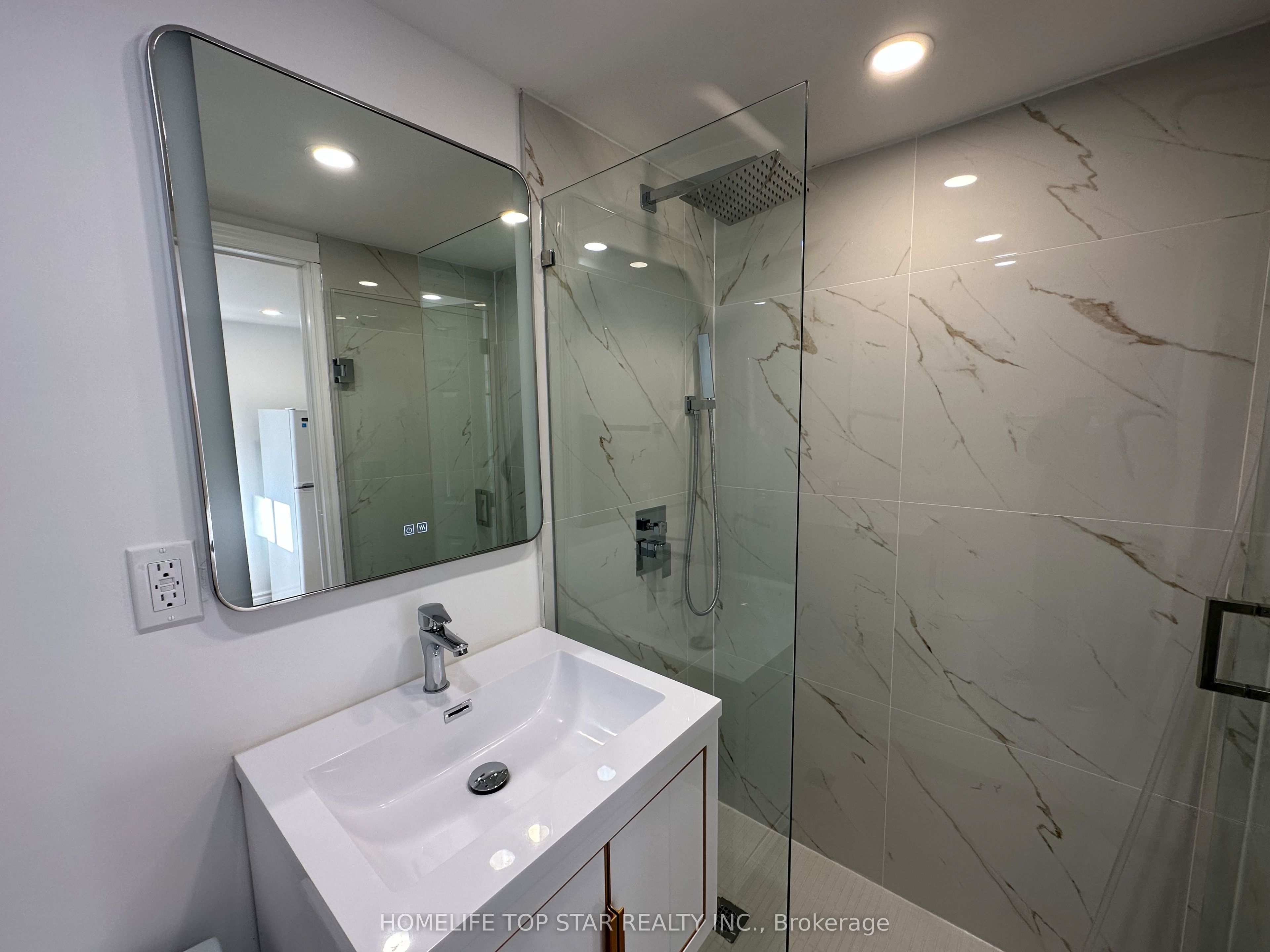 Unit Bachelor - 38 Cartier Crescent, Richmond Hill 5