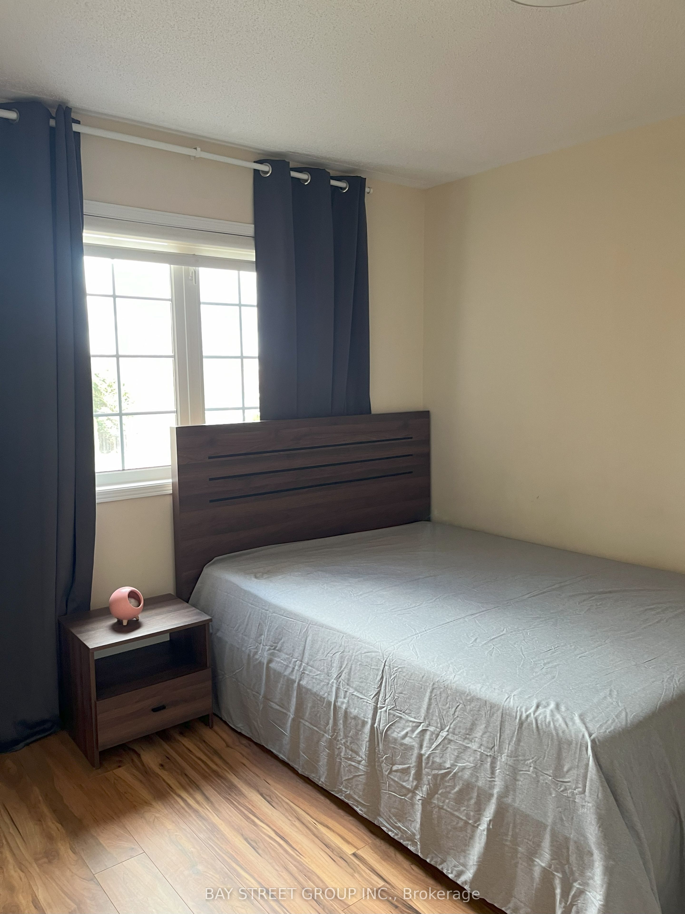 Unit Bedroom - 49 Walkview Crescent, Richmond Hill 4