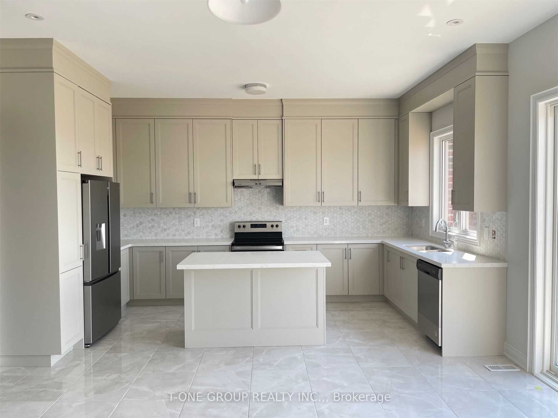 57 Longworth Avenue, Richmond Hill 4