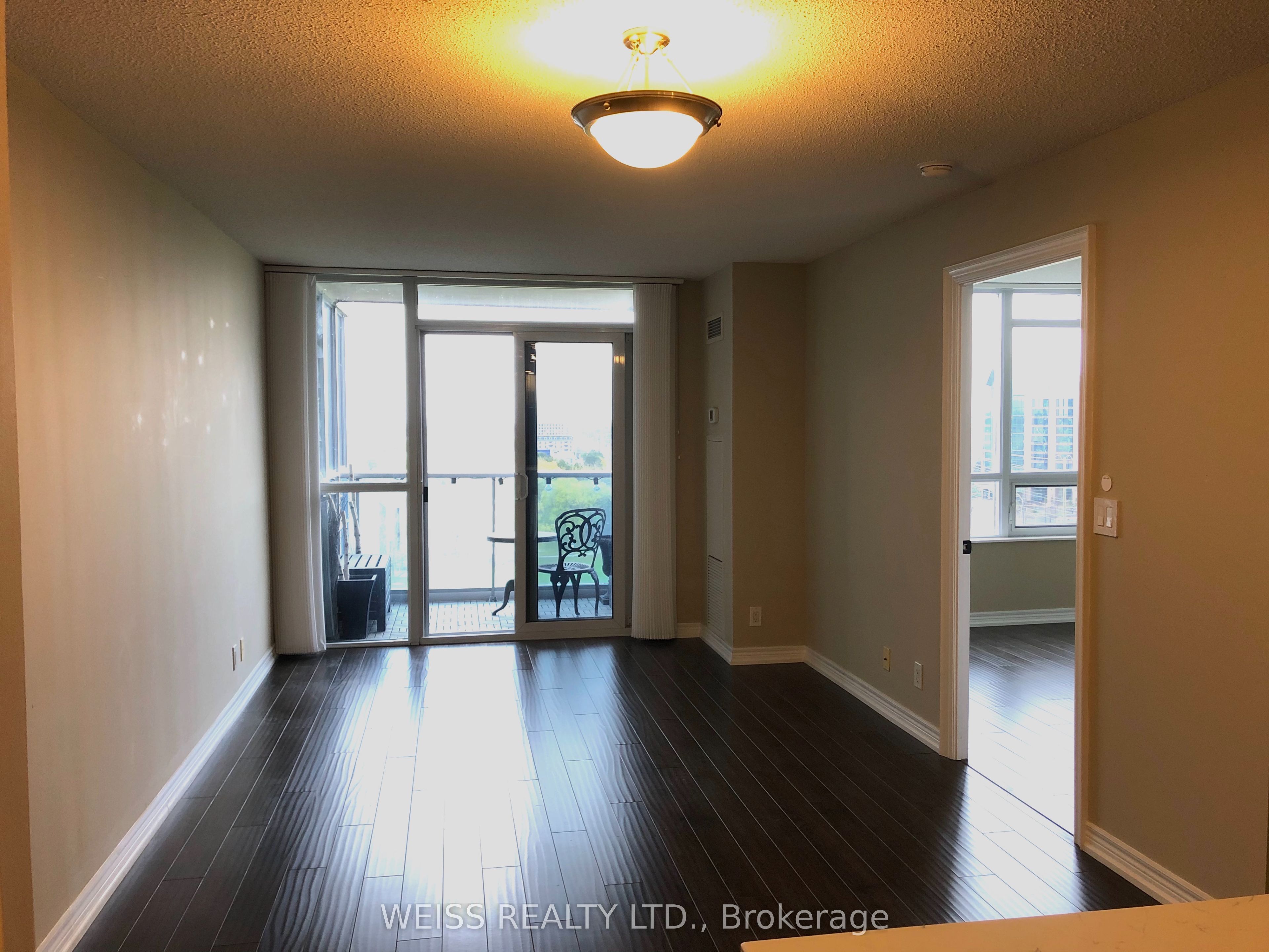 Unit 1023 - 33 Cox Boulevard E, Markham 4