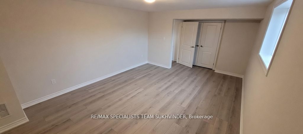 Unit Lower - 245A Andy Crescent, Vaughan 5