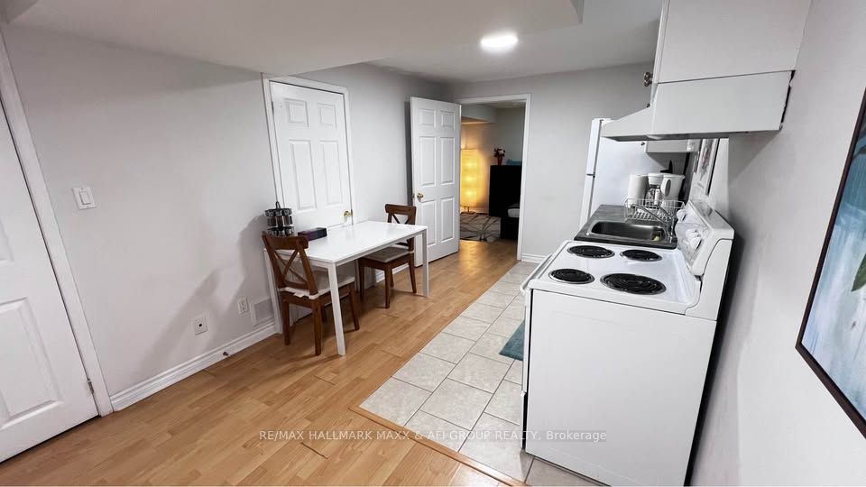 Unit Bsmt - 157 Amulet Crescent, Richmond Hill 5