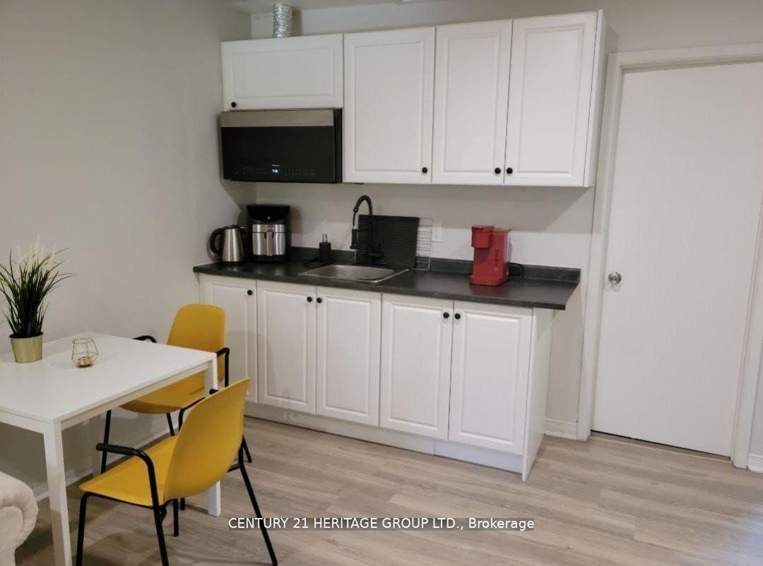 Unit B - 287 Lorne Avenue, Newmarket 2