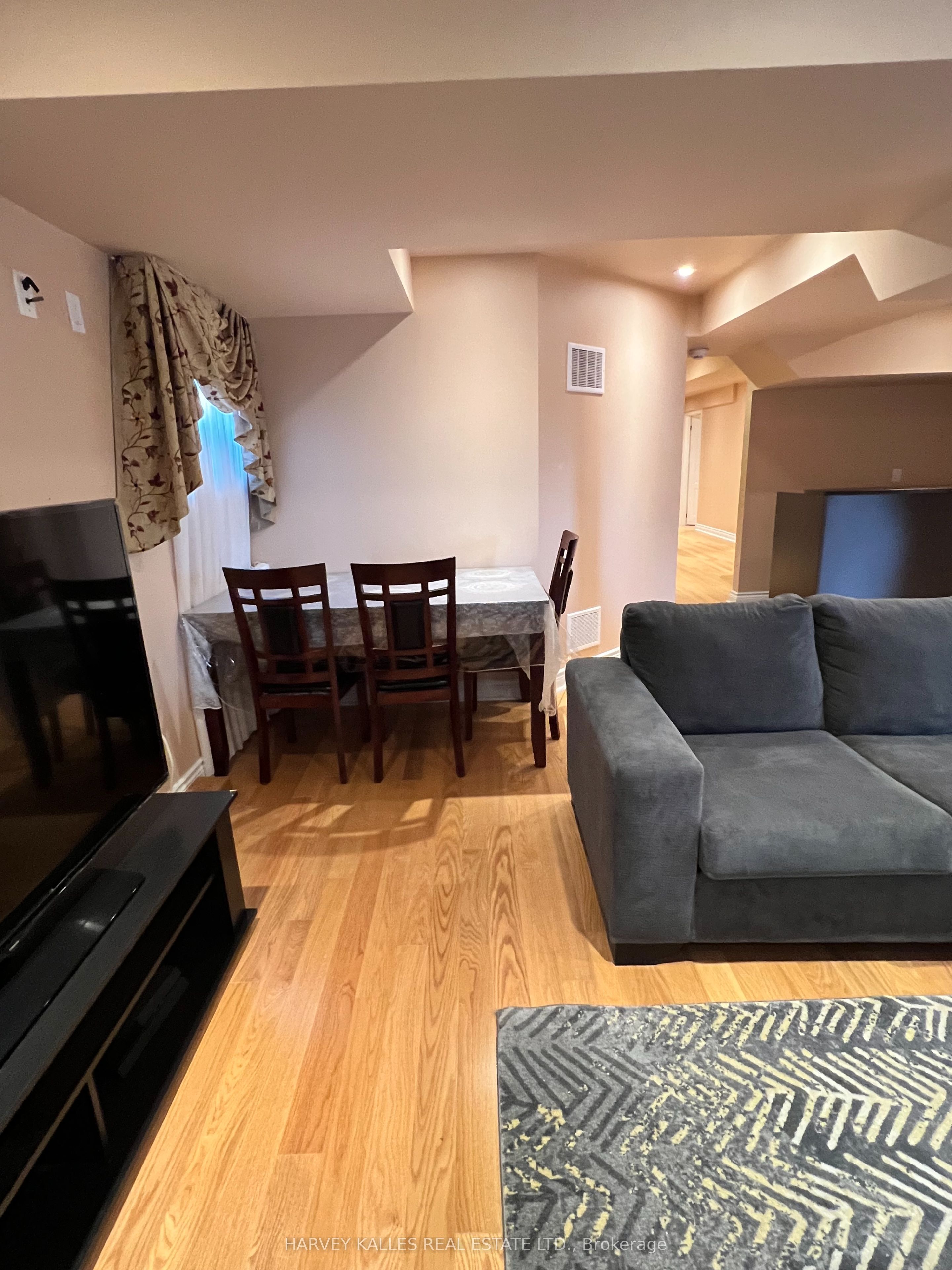 Unit Bsmt - 44 Ann Louise Crescent, Markham 4
