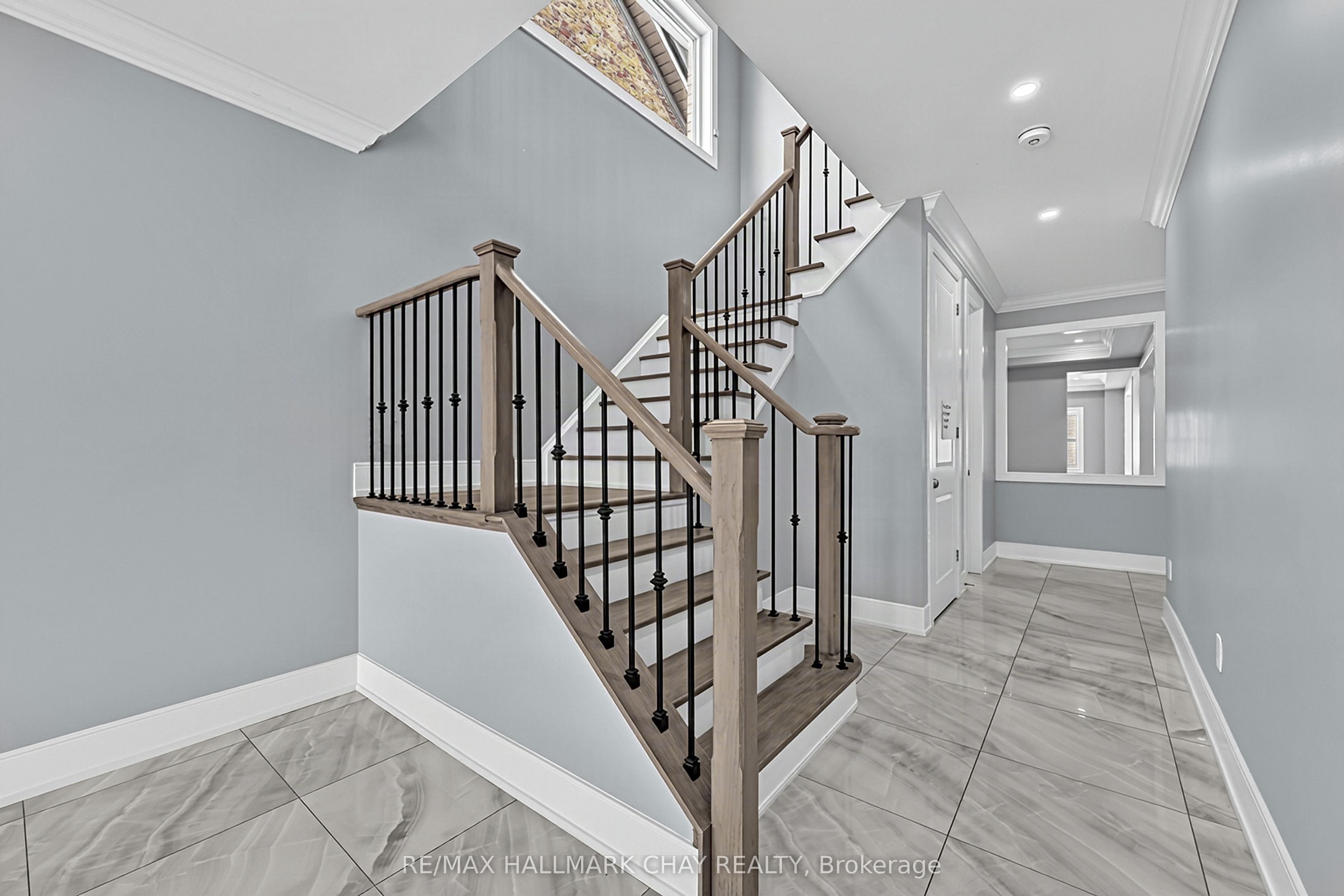 35 Tyndall Drive, Bradford West Gwillimbury 4