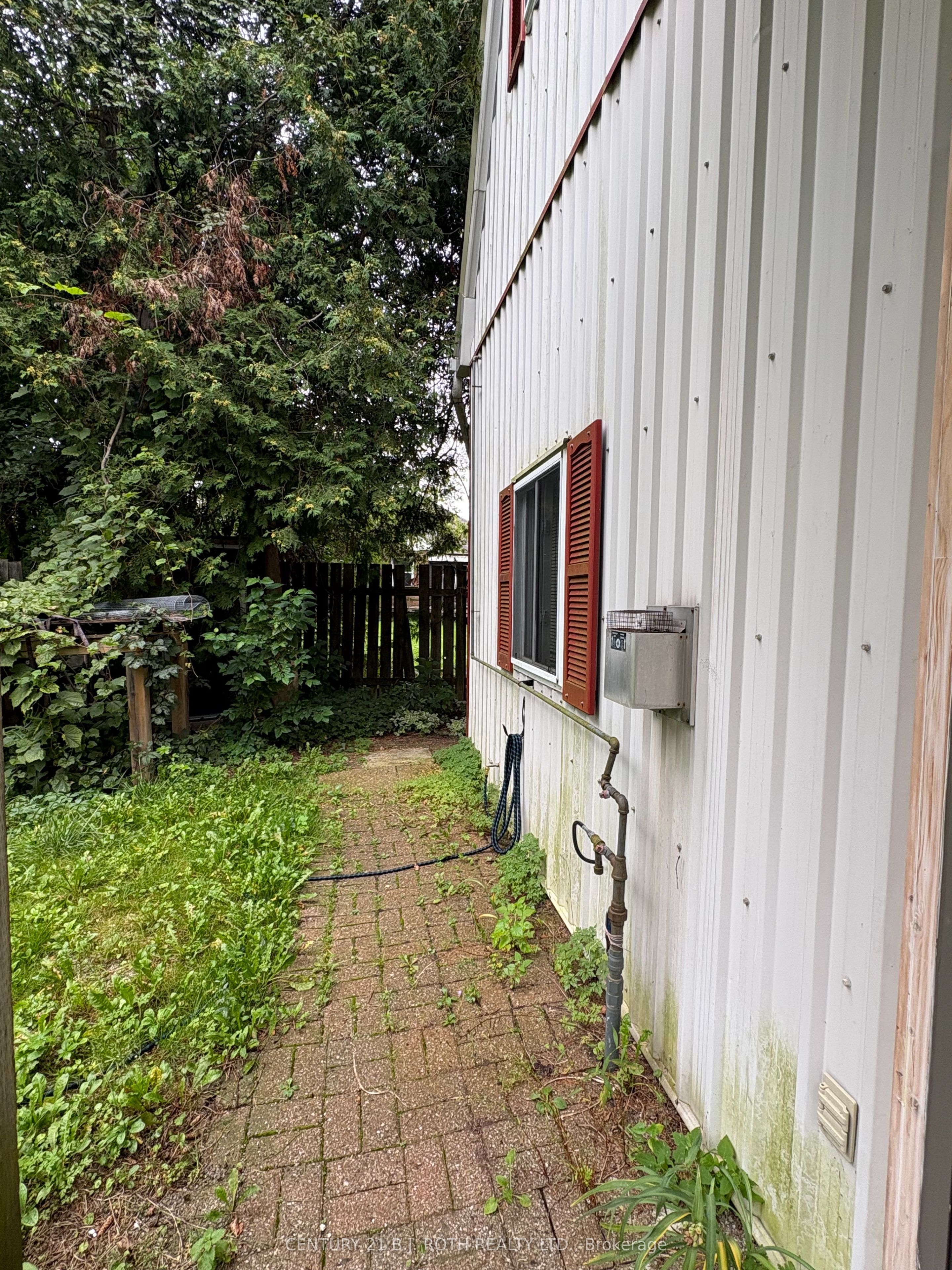 Unit 1 - 2216 Victoria Street N, Innisfil 2