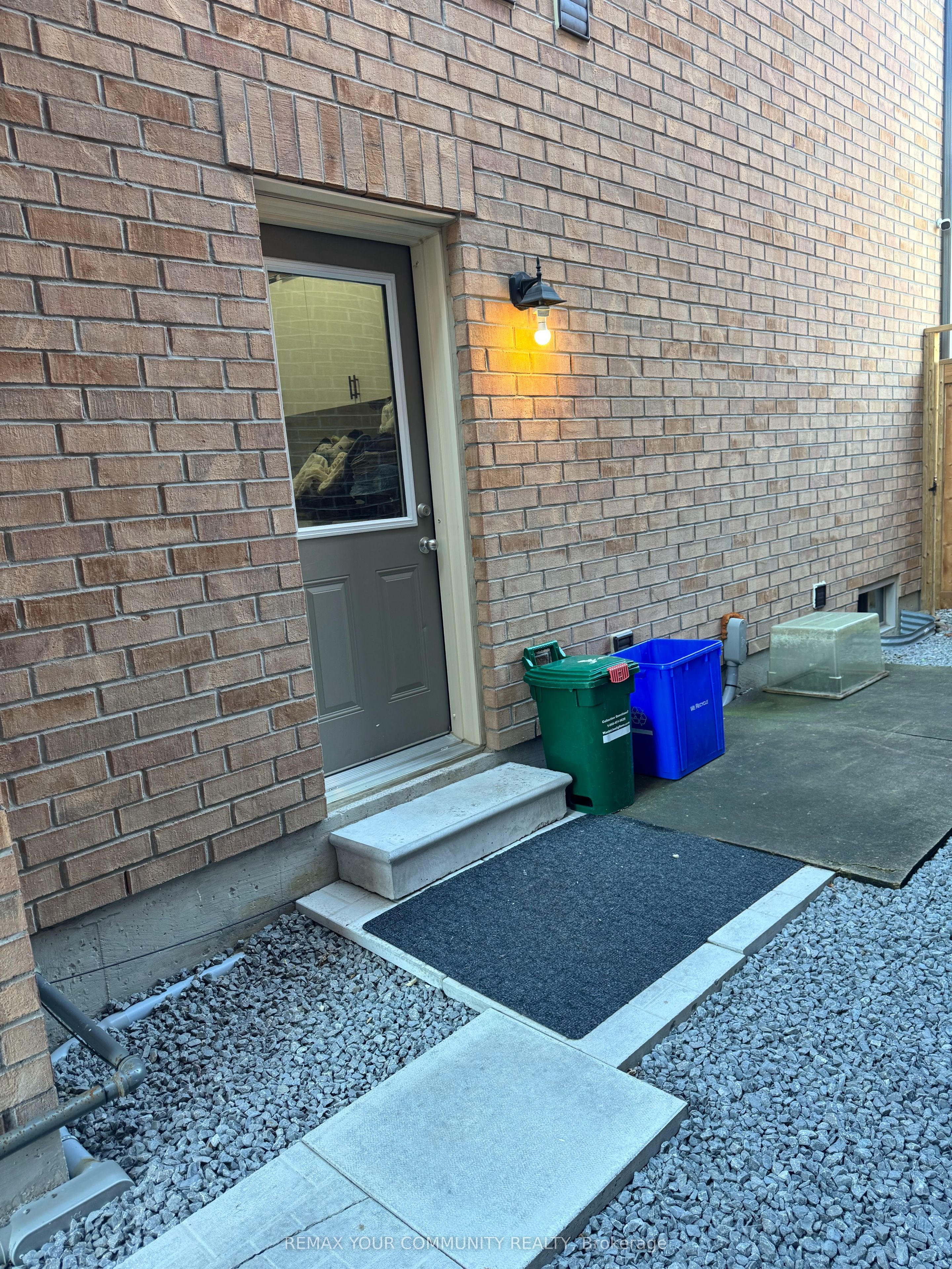 Unit Basement Apartment - 51 Murray Leonard Lane, East Gwillimbury 2