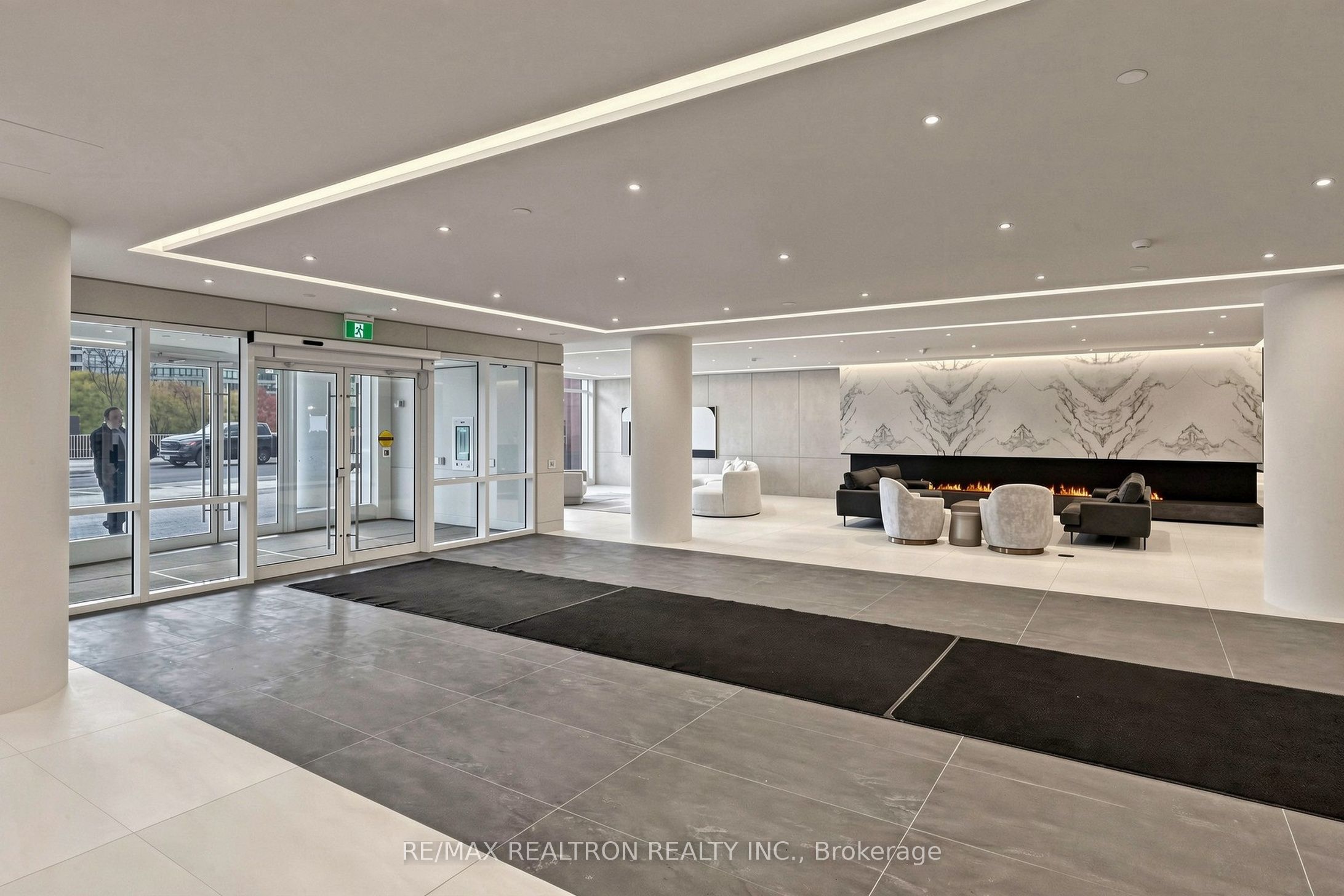 Unit 1909 - 50 Upper Mall Way, Vaughan 3