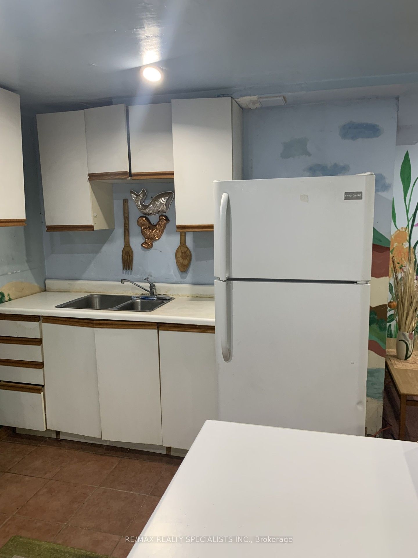 Unit Lower - 141 Yorkland Street, Richmond Hill 5