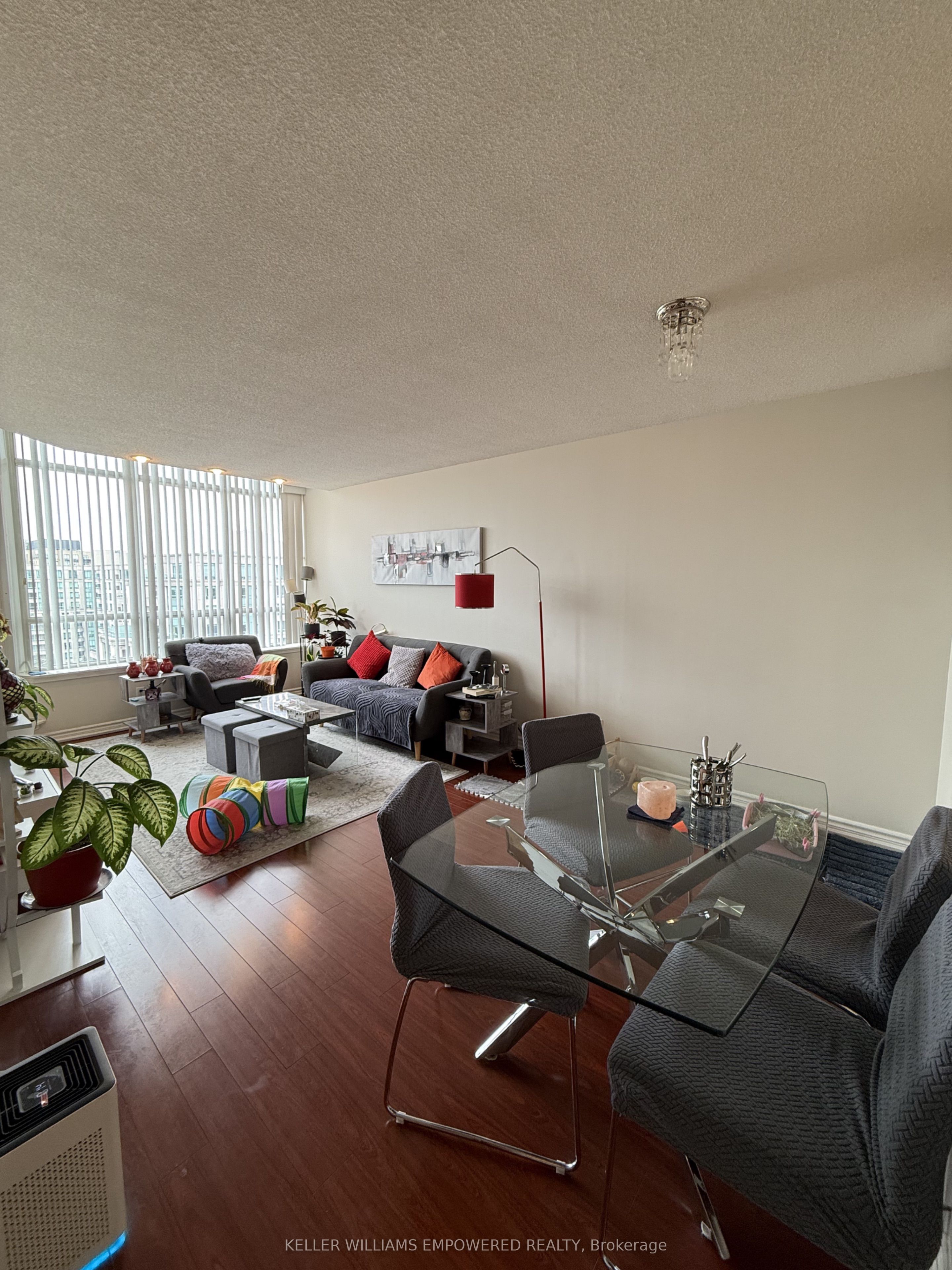 Unit PH106 - 81 Townsgate Drive, Vaughan 3
