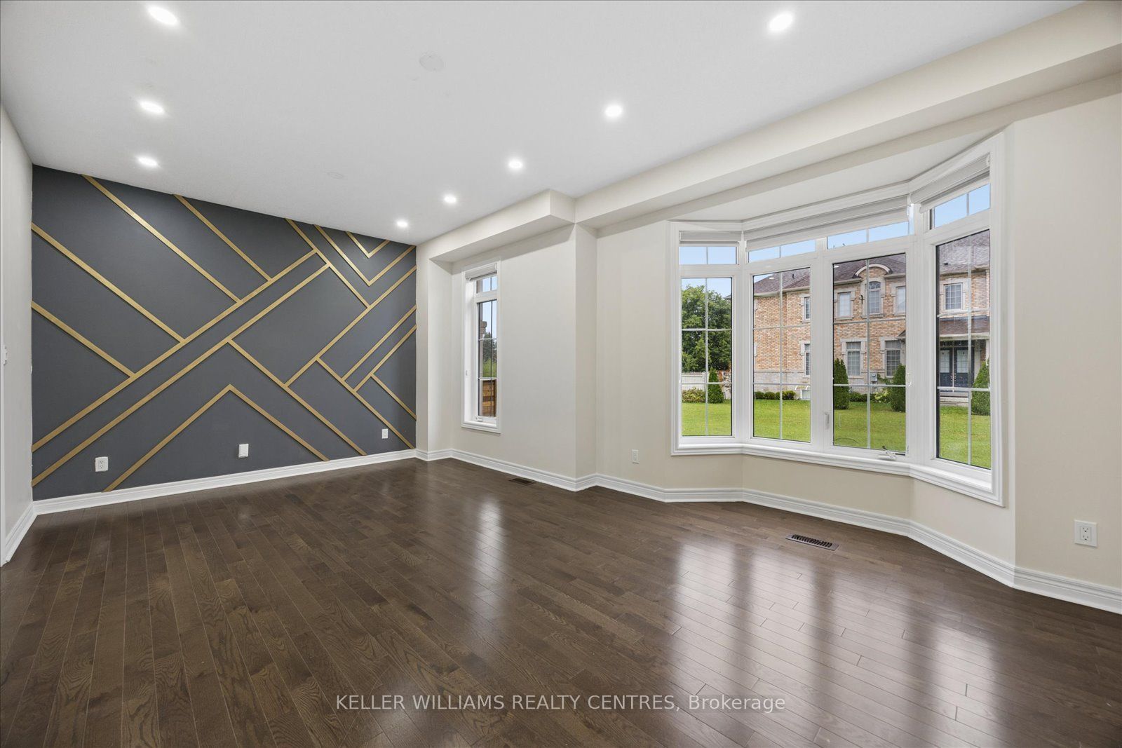 Unit Main & Second Floor - 277 Gibson Circle, Bradford West Gwillimbury 5