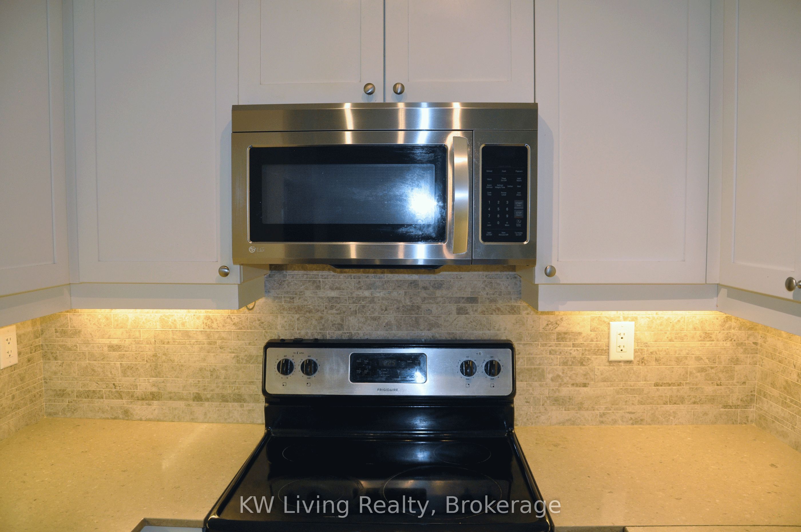 Unit 305 - 28 Prince Regent Street, Markham 2
